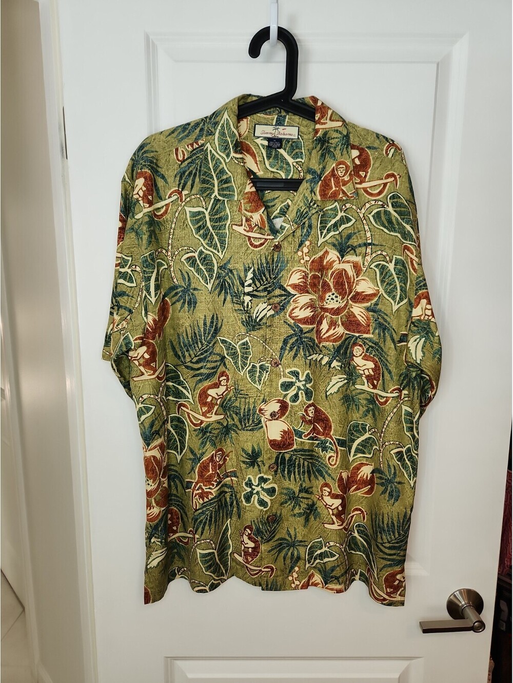 Tommy Bahama Shirt Mens M Camp Blue Silk Monkey Floral Hawaiian Aloha Button Up